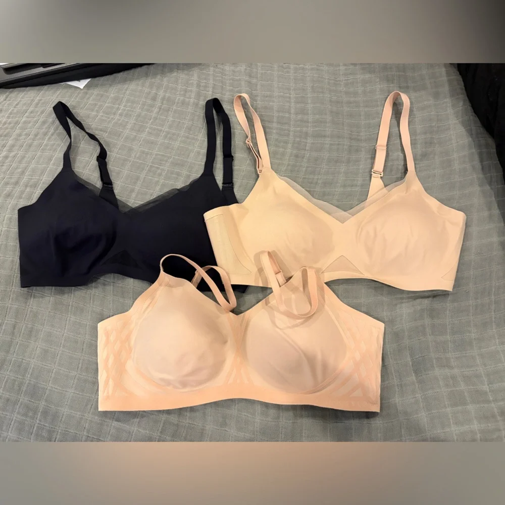 Bundle of Three Honeylove Crossover and Silhouette Bras Sand/Vamp & Black Size M